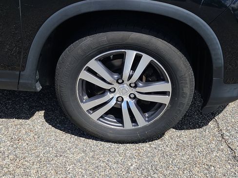 Certified 2017 Honda Pilot EX-L image 10