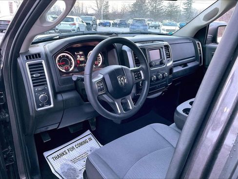 Used 2024 RAM 1500 Classic SLT image 8