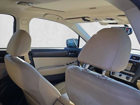Used 2016 Subaru Outback 2.5i Limited image 20