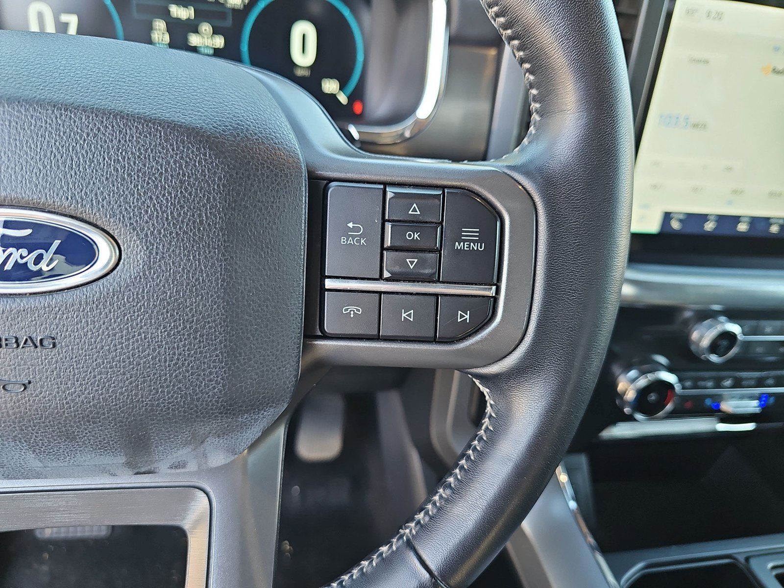 Used 2022 Ford F150 Lariat AWD/4WD image 18