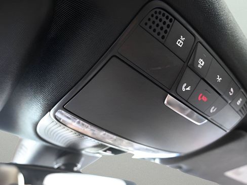 Used 2018 Mercedes-Benz E 400 4MATIC Wagon w/ Premium 1 Package image 34