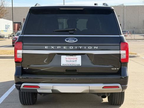 Used 2024 Ford Expedition Max XLT image 5