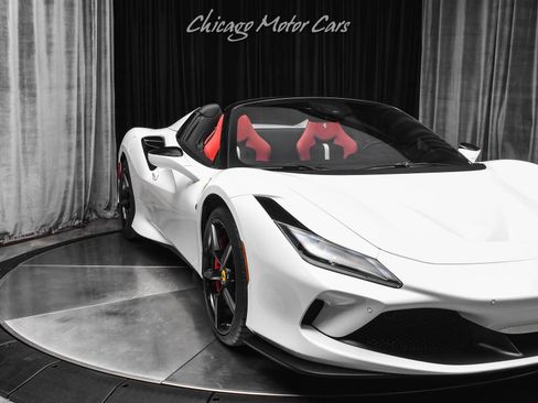 Used 2023 Ferrari F8 Tributo RWD image 53