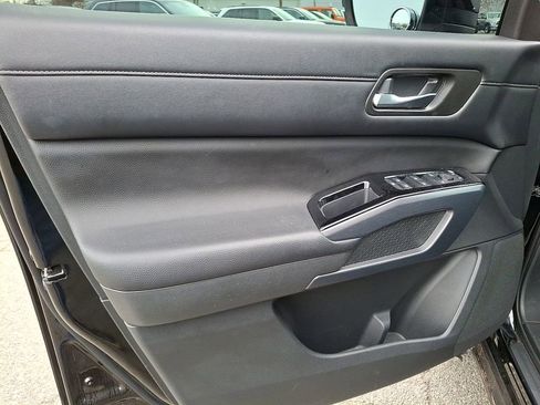 Used 2023 Nissan Pathfinder SL w/ SL Premium Package image 14