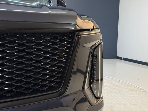 Certified 2025 Cadillac Escalade Sport Platinum w/ LPO, ONYX Package image 11