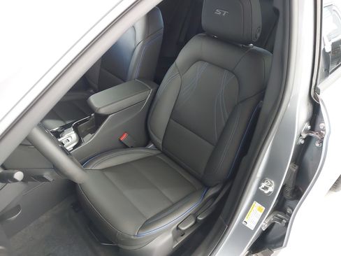 Used 2025 Buick Envista Sport Touring FWD image 23