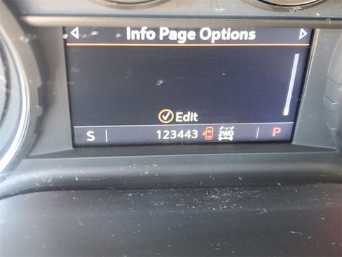 Used 2021 Chevrolet Silverado 1500 LT Trail Boss w/ Convenience Package II image 24