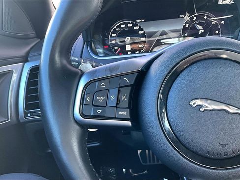 Used 2022 Jaguar F-TYPE Coupe image 18