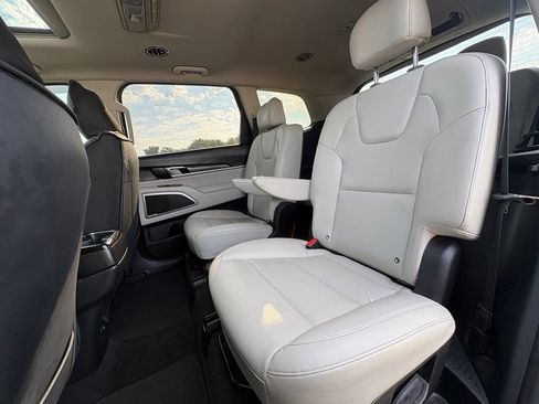 Used 2021 Kia Telluride S FWD image 26