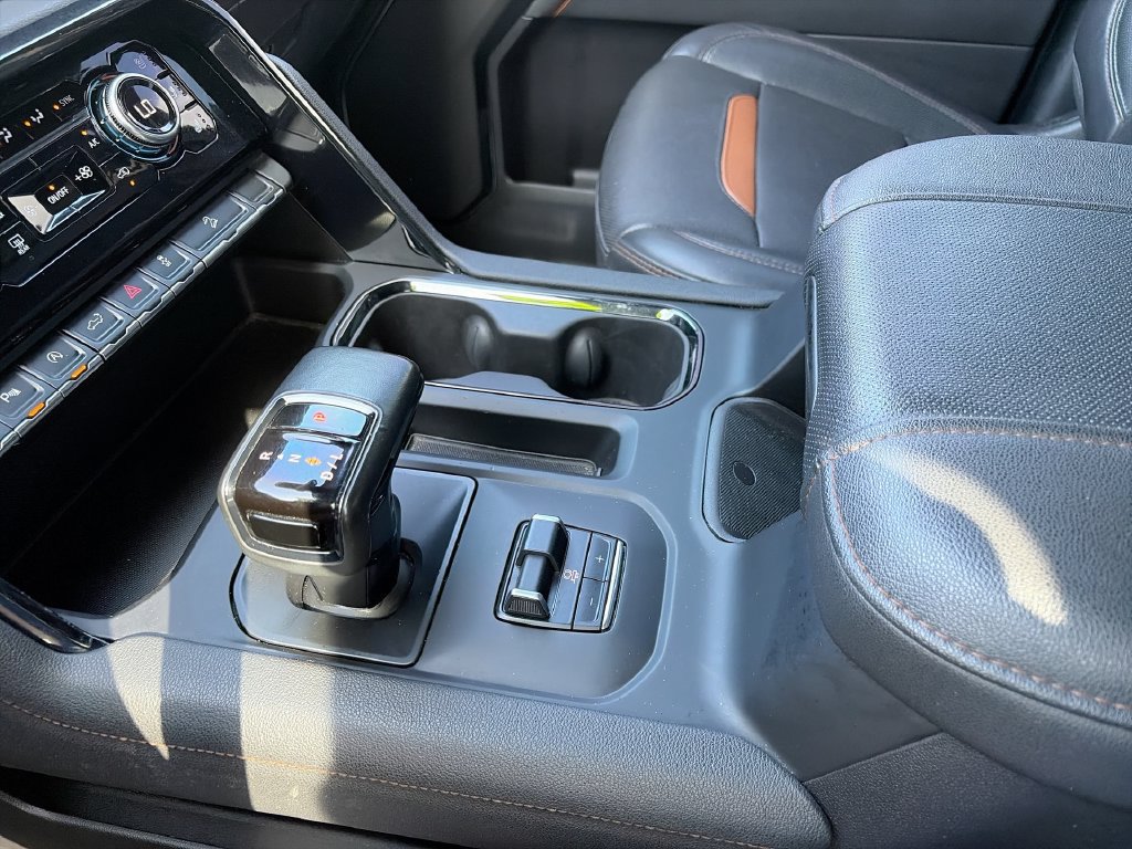 Used 2023 GMC Sierra 1500 AT4 w/ AT4 Premium Package AWD/4WD image 22