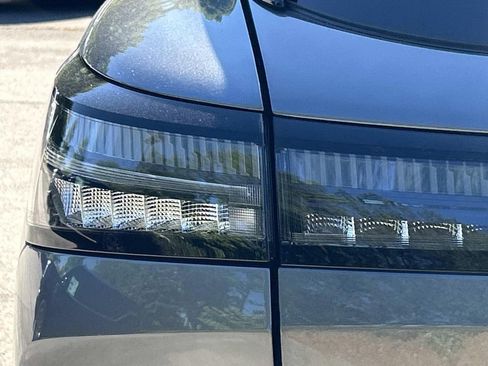 Certified 2025 Nissan Murano SV AWD/4WD image 12