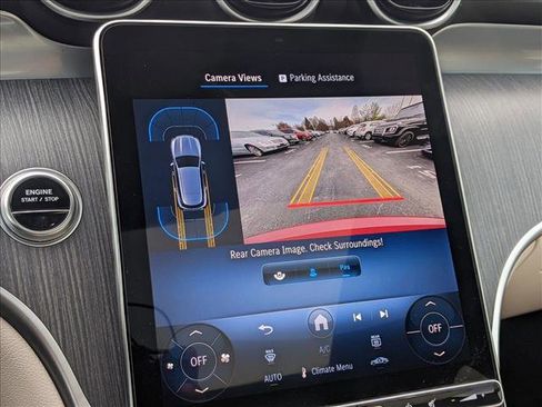 Used 2025 Mercedes-Benz GLC 350e 4MATIC image 12