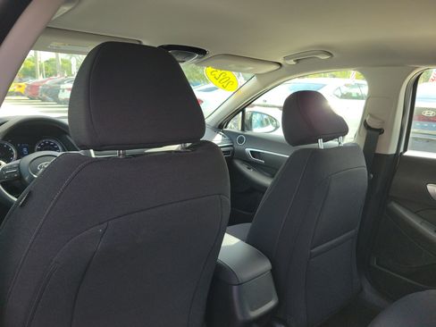 Used 2023 Hyundai Sonata SE FWD image 14