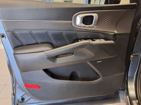 Used 2021 Kia Sorento SX image 22