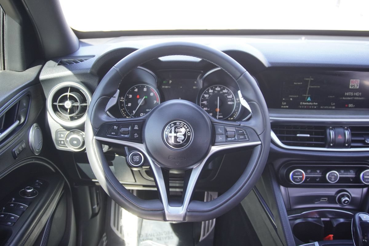 Used 2018 Alfa Romeo Stelvio Ti Sport AWD/4WD image 12