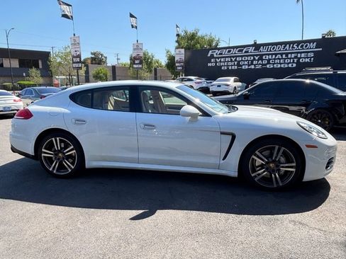 Used 2015 Porsche Panamera S RWD image 19