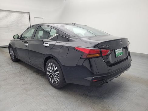 Used 2023 Nissan Altima 2.5 SV image 5