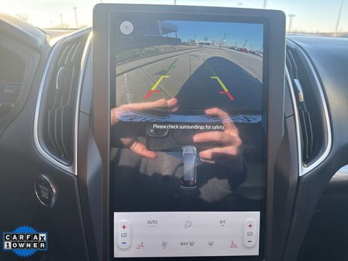 Used 2024 Ford Edge SEL image 18