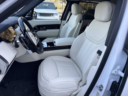 New 2026 Land Rover Range Rover Long Wheelbase SE image 22