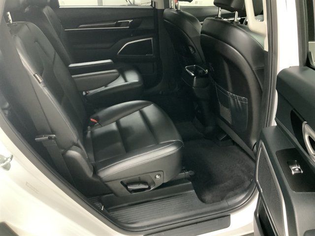 Used 2025 Kia Telluride S AWD/4WD image 19