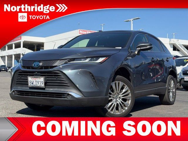 Used 2021 Toyota Venza Limited w/ Advanced Technology Package AWD/4WD image 3