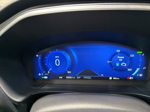 Used 2022 Ford Escape Titanium w/ Class II Trailer Tow Package image 20