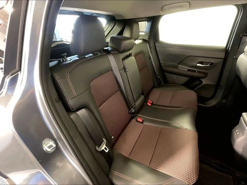 Used 2025 Nissan Kicks SR FWD image 32