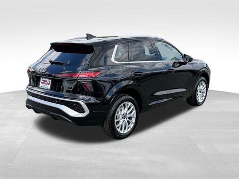 New 2026 Audi Q3 quattro 2.0T AWD/4WD image 7