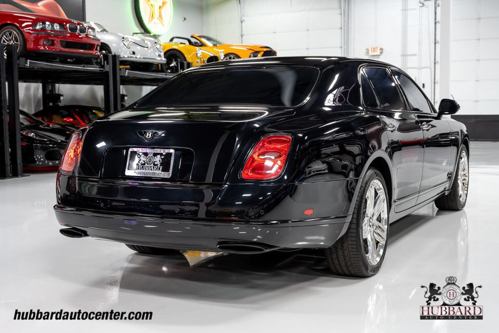 Used 2016 Bentley Mulsanne RWD image 38
