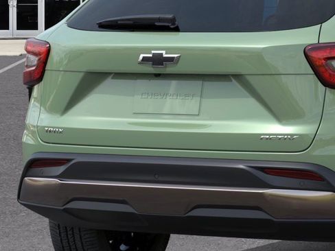 New 2026 Chevrolet Trax ACTIV w/ Driver Confidence Package FWD image 14