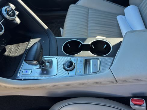 Used 2022 Genesis G70 2.0T w/ Prestige Package image 14