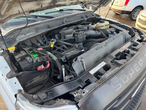 Used 2016 Ford F250 XL w/ Snow Plow Prep Package image 23