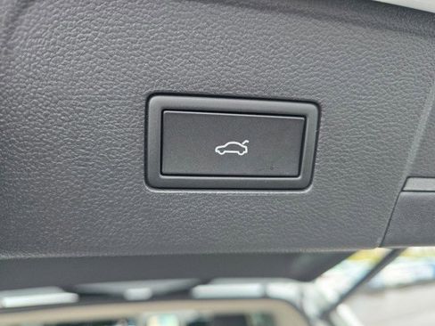 New 2026 Volkswagen Atlas SEL image 19