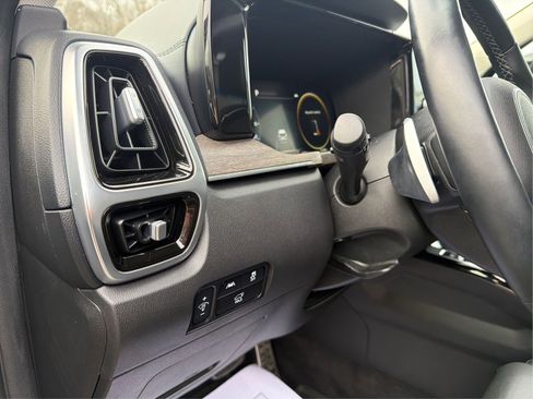 Used 2022 Kia Sorento SX Prestige AWD/4WD image 19