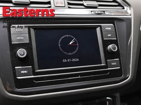 Used 2020 Volkswagen Tiguan S image 19
