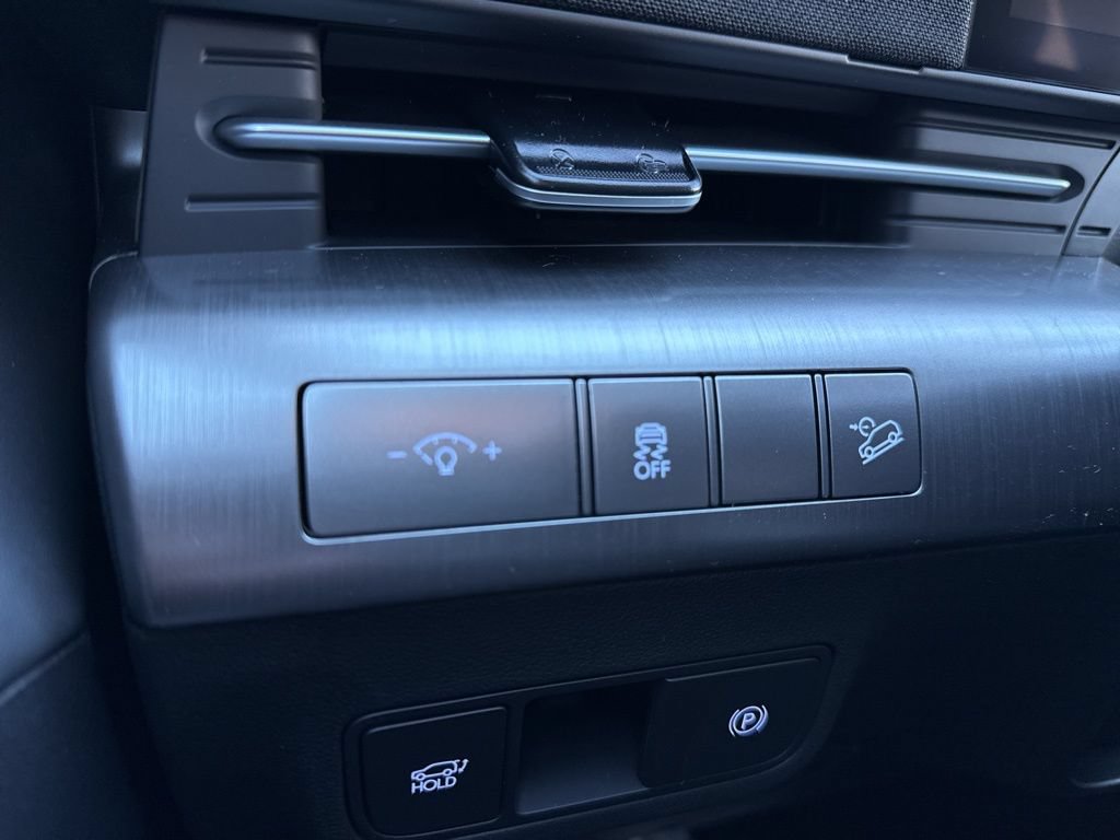 New 2026 Hyundai Kona Limited FWD image 35