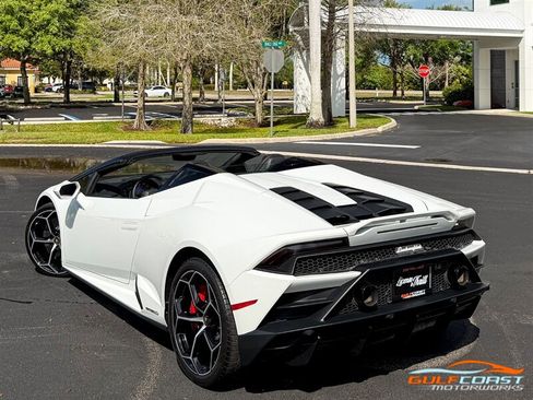 Used 2020 Lamborghini Huracan EVO AWD/4WD image 46