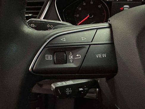 Used 2023 Audi Q5 2.0T Premium w/ Convenience Package image 23