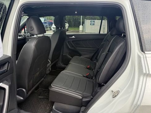 Used 2023 Volkswagen Tiguan SEL R-Line AWD/4WD image 7