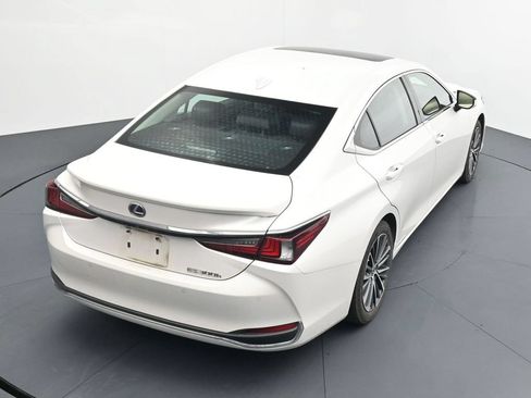 Used 2022 Lexus ES 300h w/ Premium Package FWD image 15