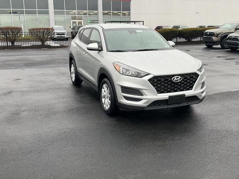 Used 2020 Hyundai Tucson SE image 3