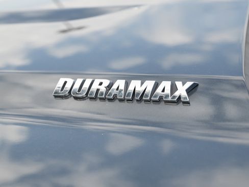 Used 2021 Chevrolet Silverado 1500 LT image 12