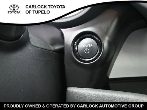 Used 2025 Toyota Sienna LE image 17