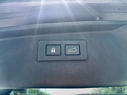 Certified 2023 Subaru Outback Limited AWD/4WD image 36