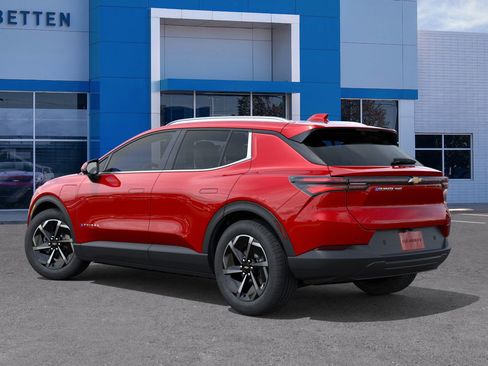 New 2026 Chevrolet Equinox EV LT AWD/4WD image 3
