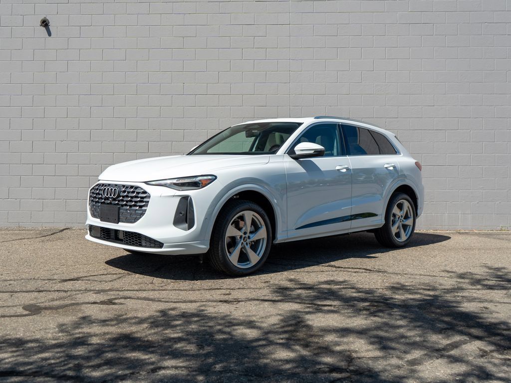 New 2026 Audi Q5 Premium Plus AWD/4WD image 1