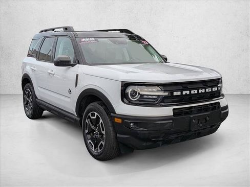Used 2023 Ford Bronco Sport Outer Banks AWD/4WD image 3