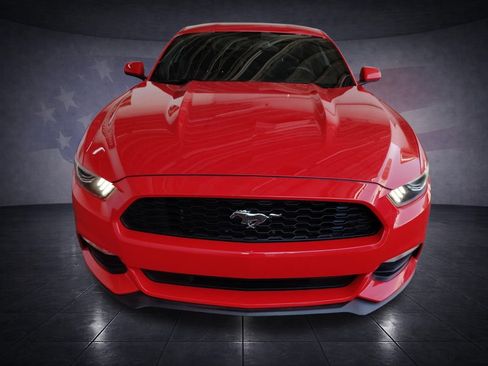 Used 2017 Ford Mustang Coupe RWD image 8