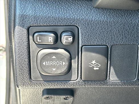 Used 2017 Toyota Corolla iM FWD image 17