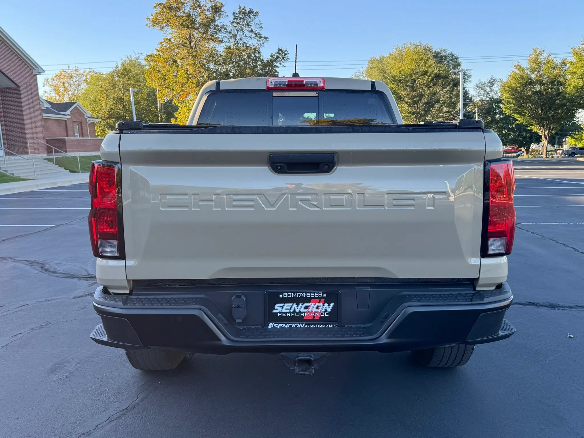 Used 2023 Chevrolet Colorado Trail Boss w/ Advanced Trailering Package AWD/4WD image 5